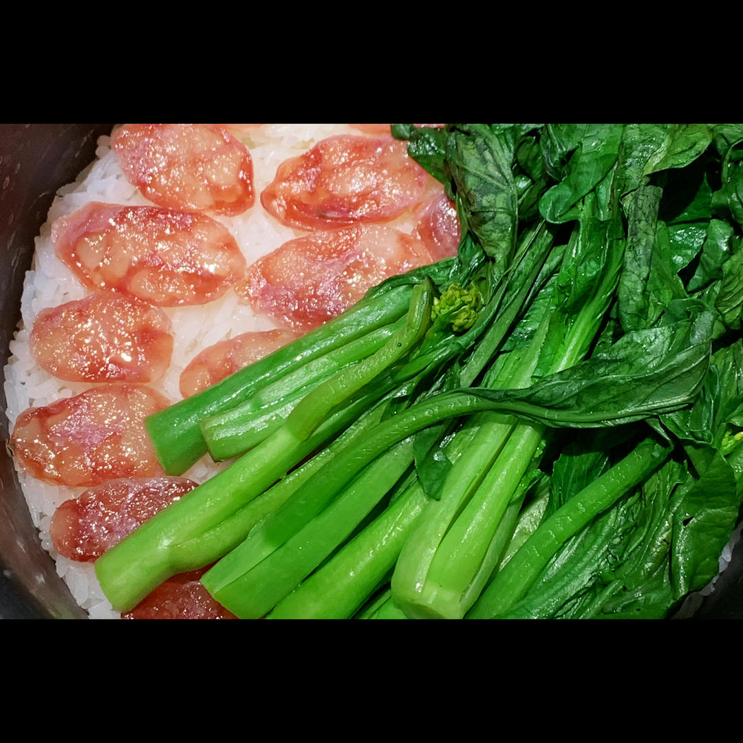 广式腊味煲仔饭（腊肠电饭锅版）