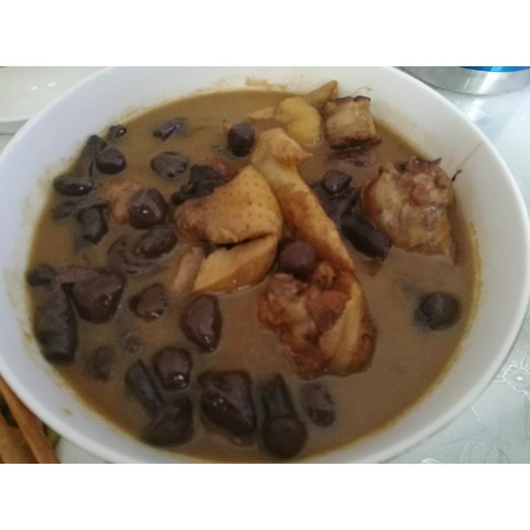 小鸡炖蘑菇