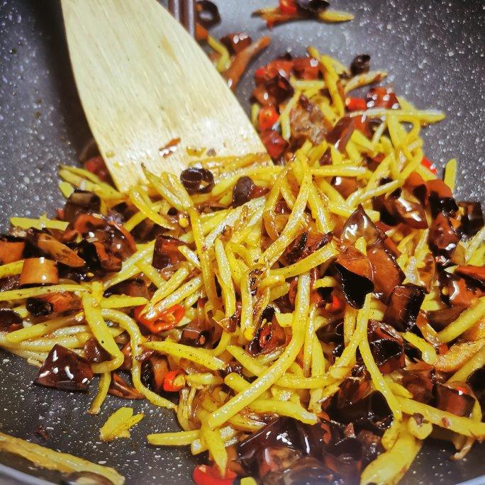 超级无敌下饭菜～酸辣土豆丝