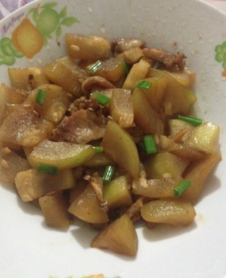 冬瓜炒肉碎