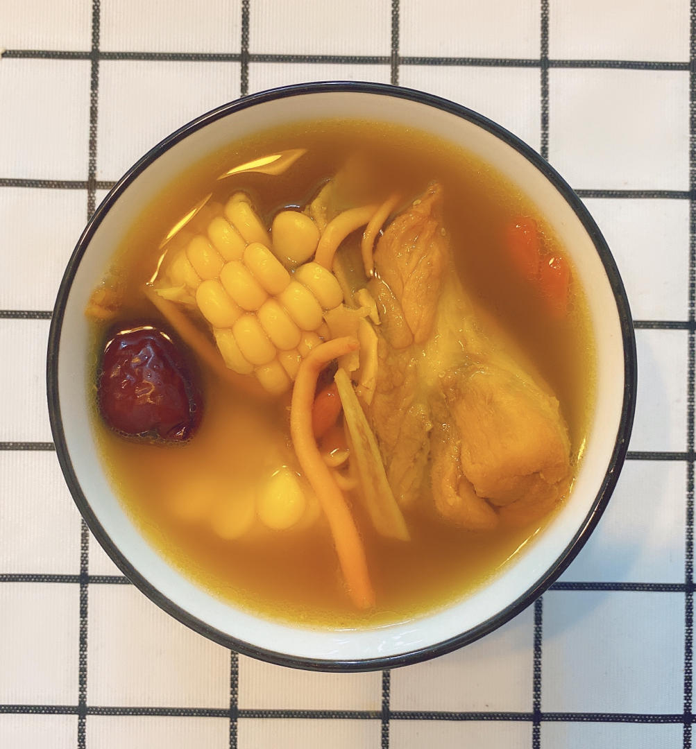 虫草花玉米排骨汤