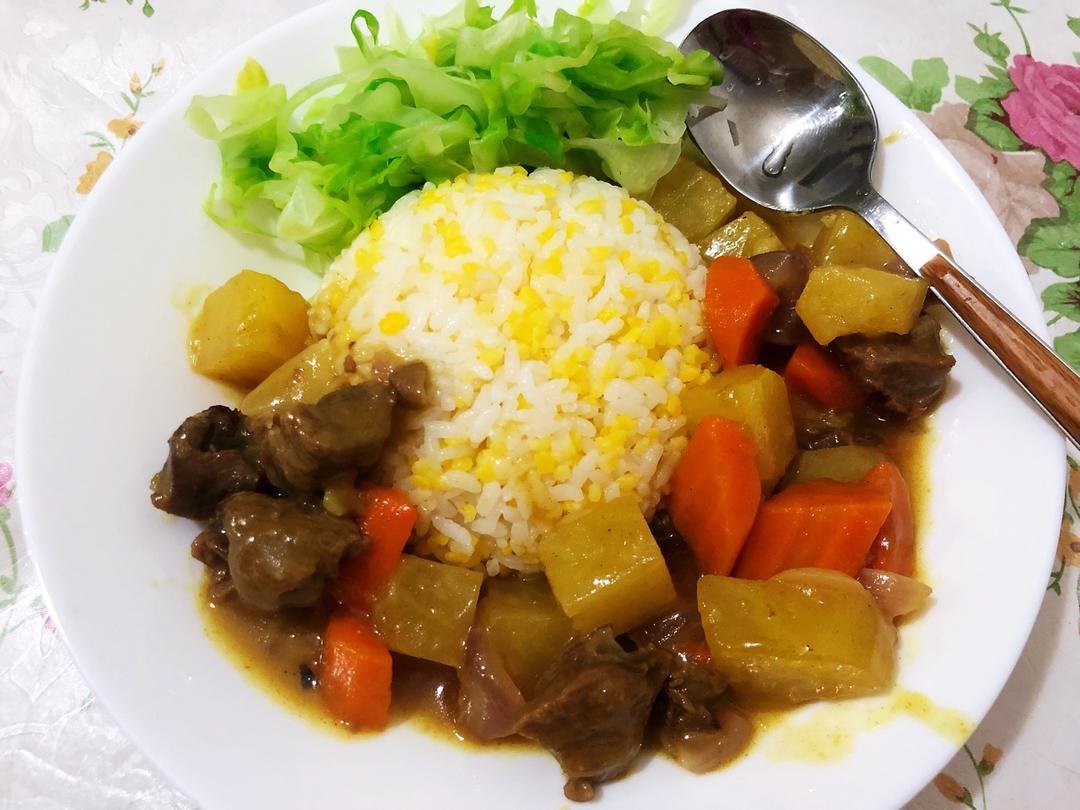 咖喱牛肉饭