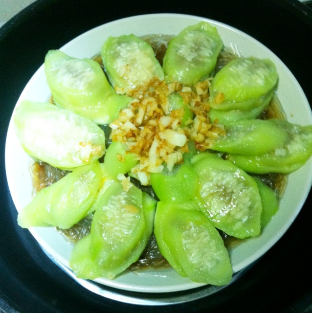 蒜茸粉丝蒸丝瓜