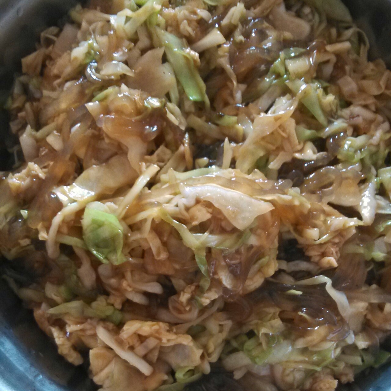 包菜粉丝炒鸡蛋