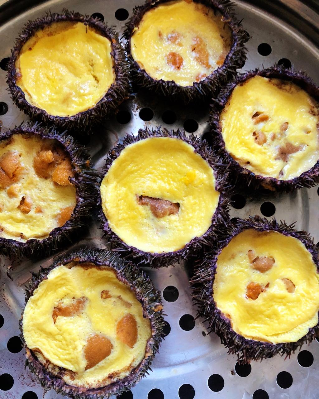 风女子做的海胆蒸蛋