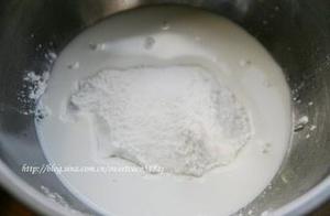 虾仁炒牛奶的做法 步骤5