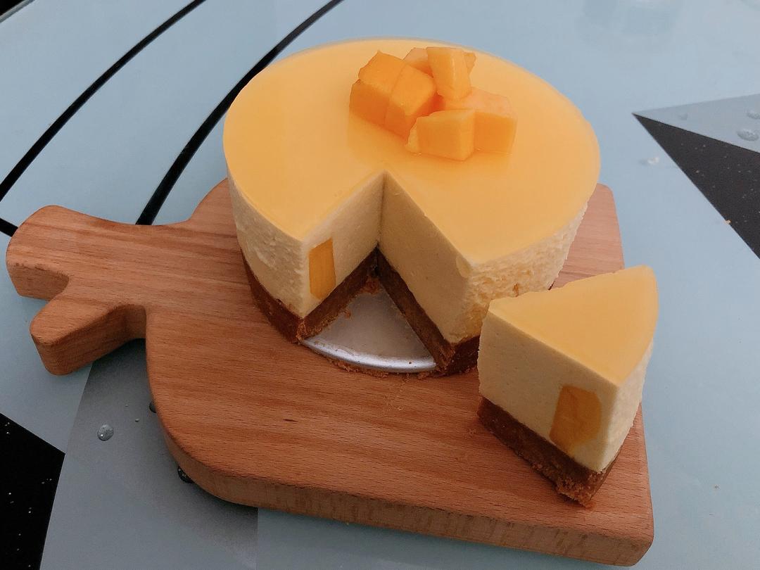 4寸芒果慕斯蛋糕