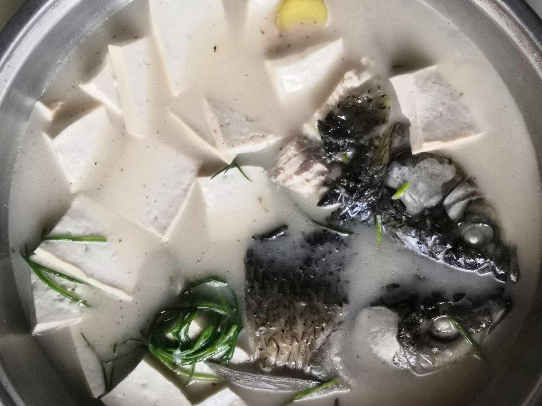 鱼头豆腐汤