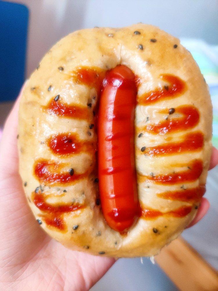 燕麦牛奶热狗包