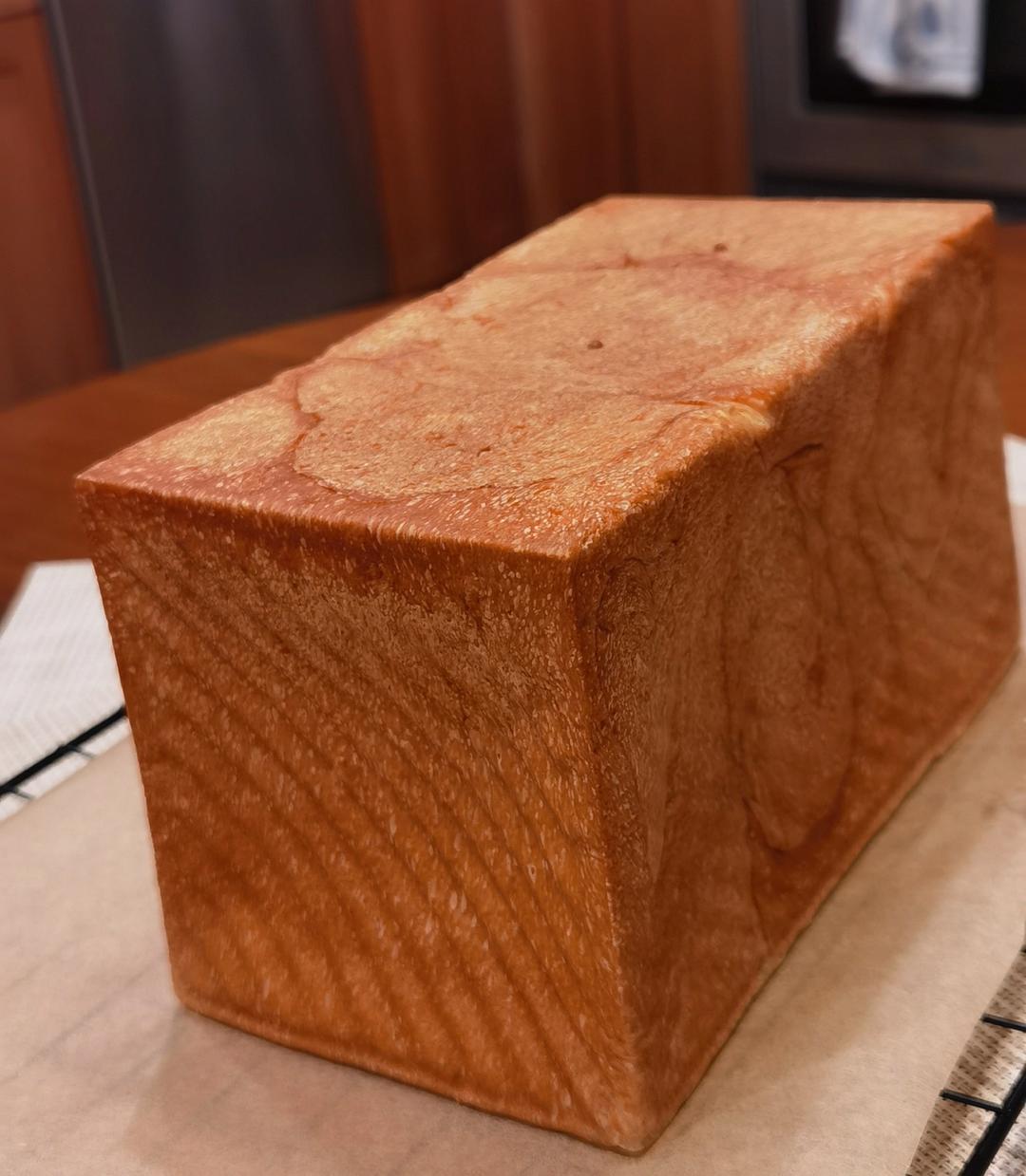 吐司，奶香手撕面包，超级香浓