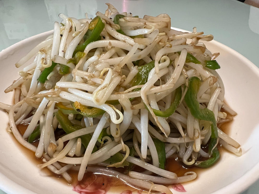 炒鸡简单好吃的醋溜绿豆芽