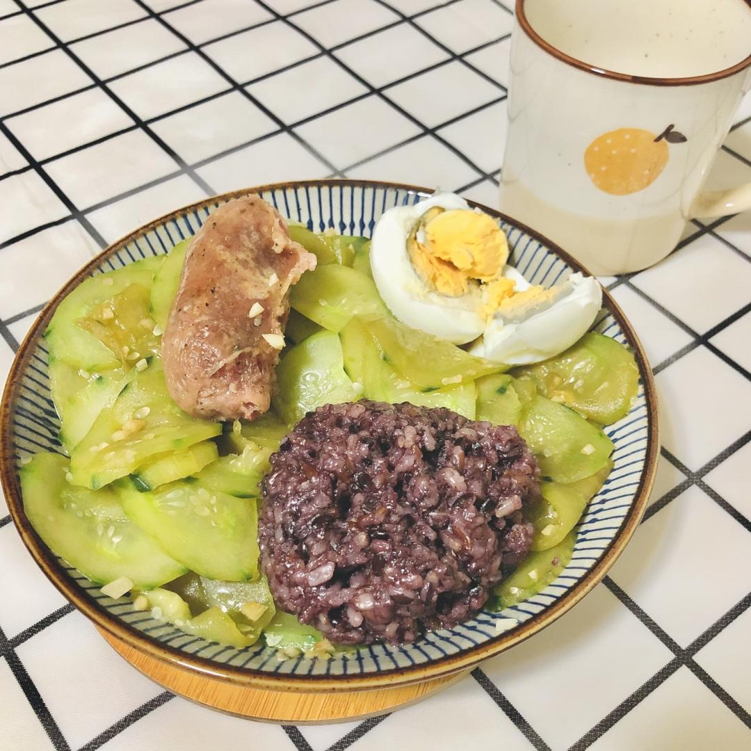 黄瓜炒火腿肠