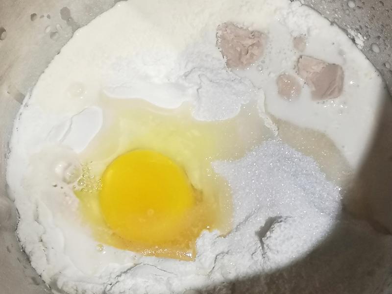 纯奶手撕吐司的做法 步骤1