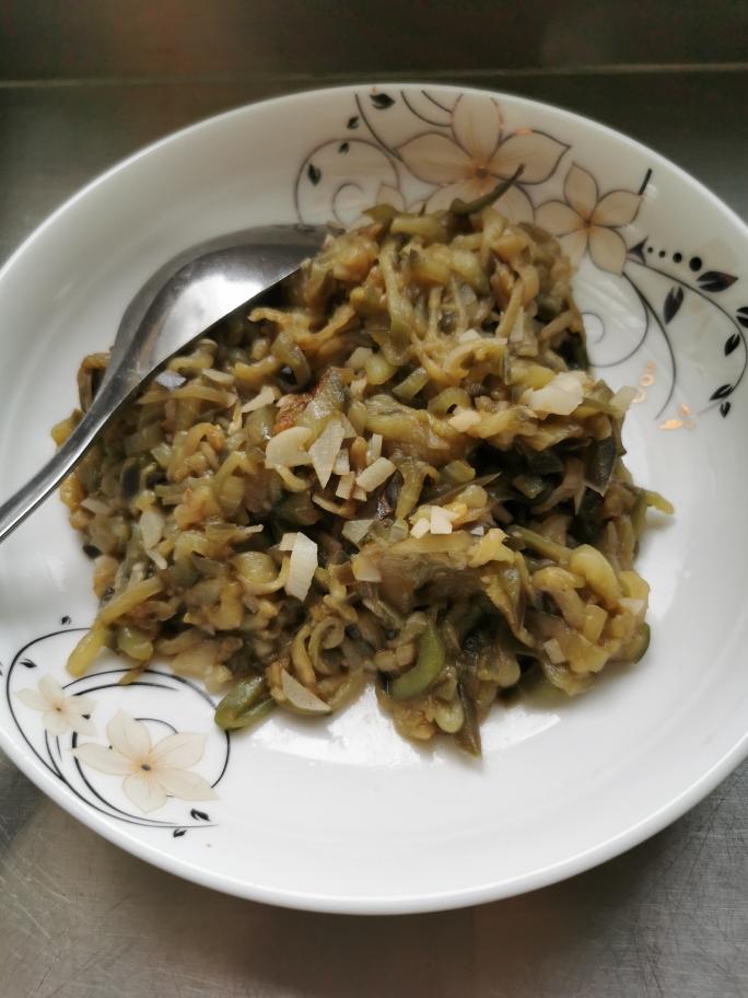 家常菜3：清炒茄子丝的做法