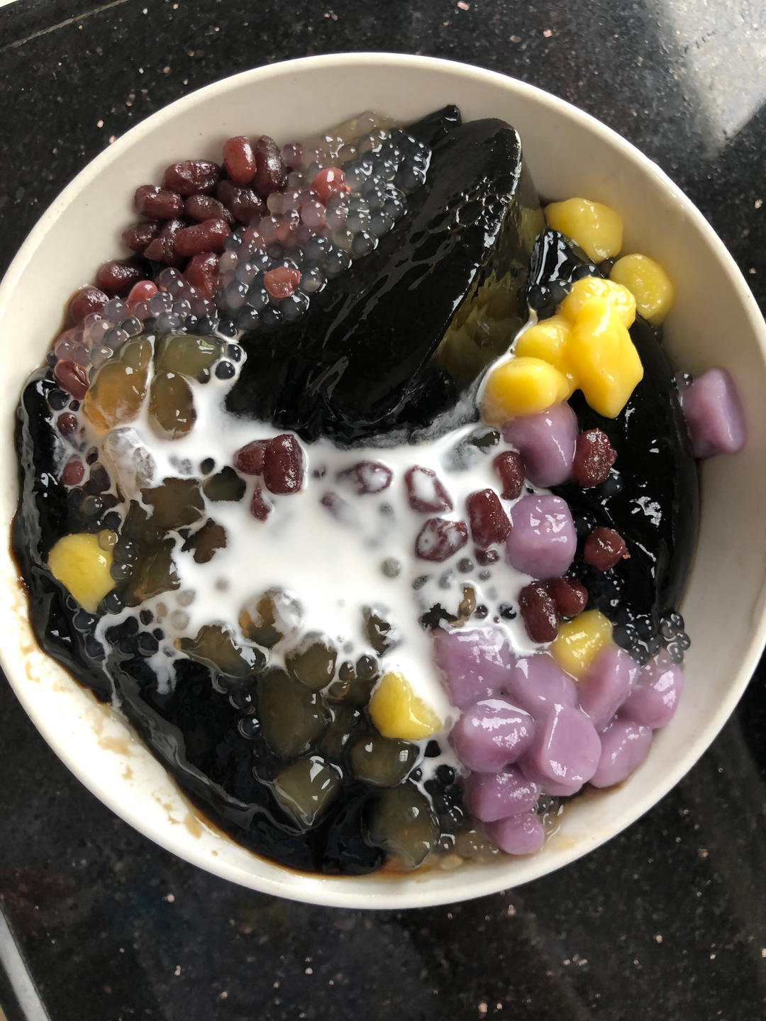 椰浆红豆芋圆烧仙草