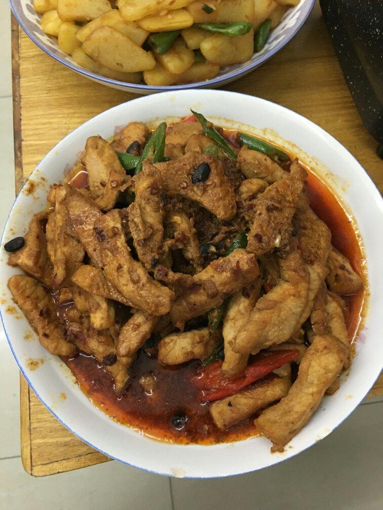 辣椒炒肉