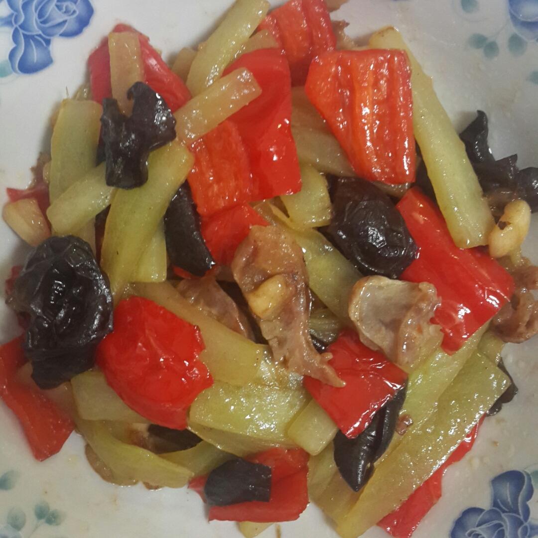 广式香肠炒莴笋