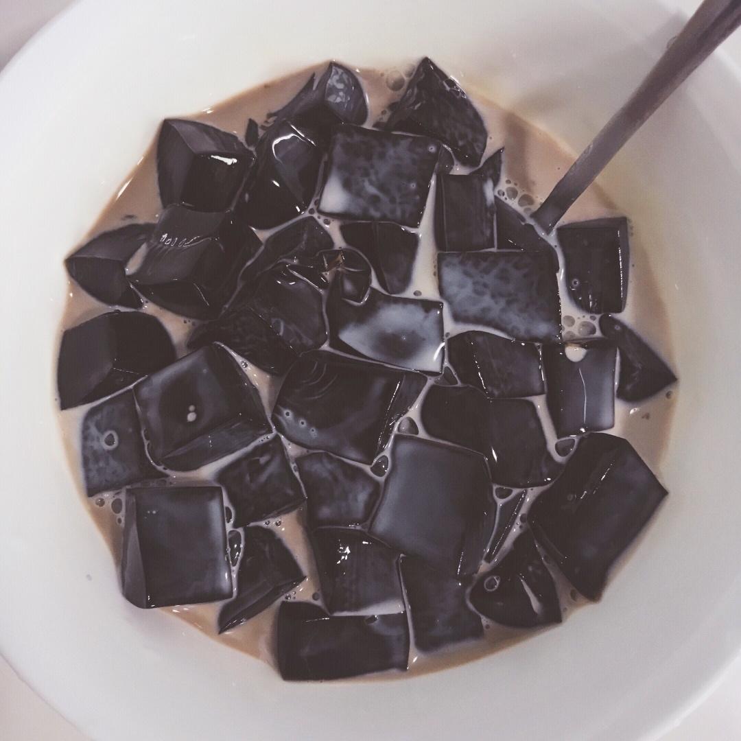 零失败烧仙草（黑凉粉）