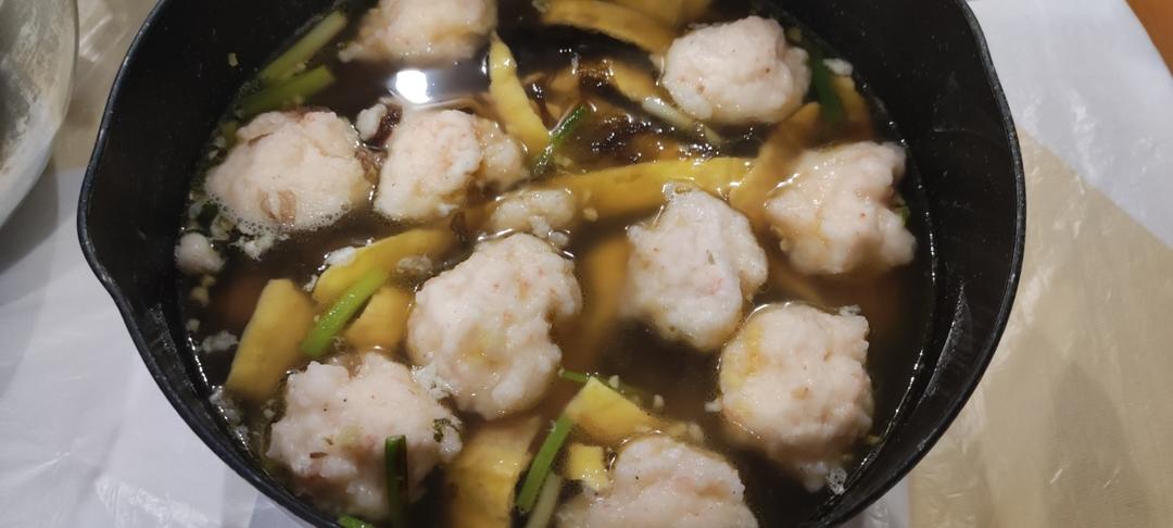 低卡鲜美的紫菜虾滑汤！好喝不胖减脂餐