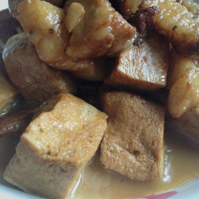 冻豆腐红烧肉