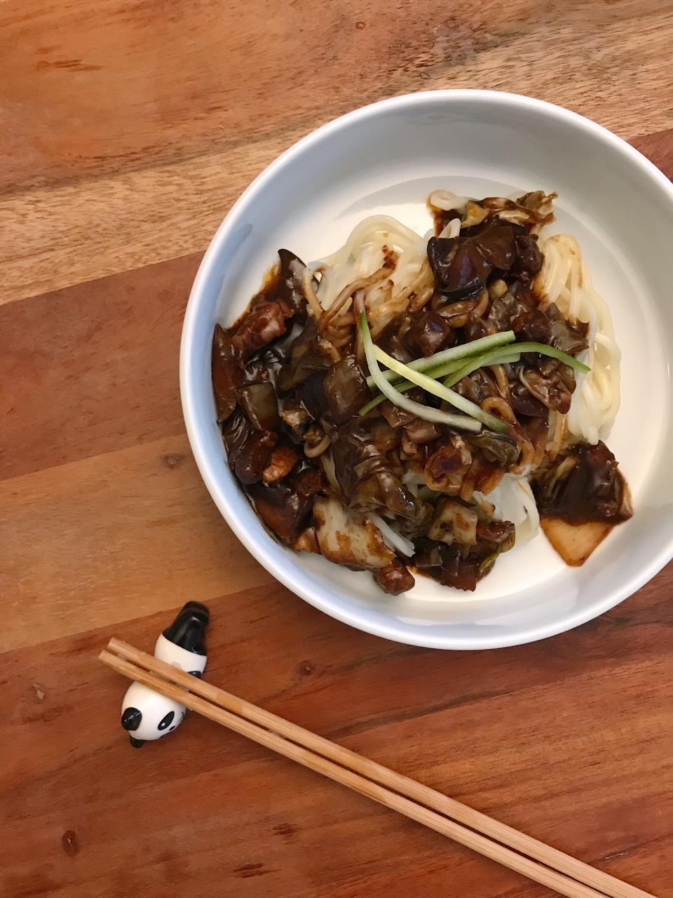 韩式炸酱面