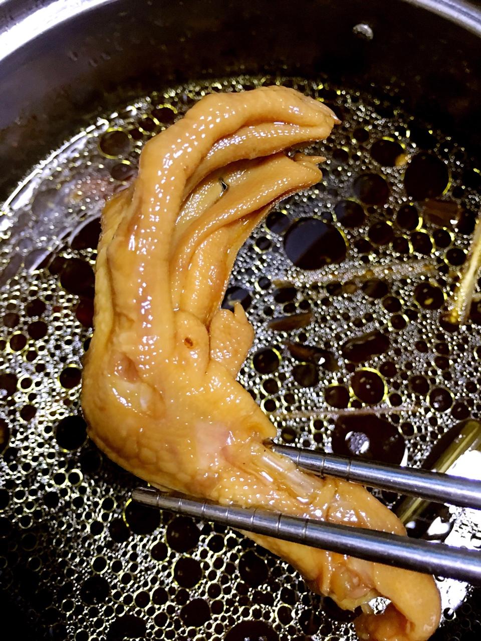 香卤鸭掌（好吃得不得了）