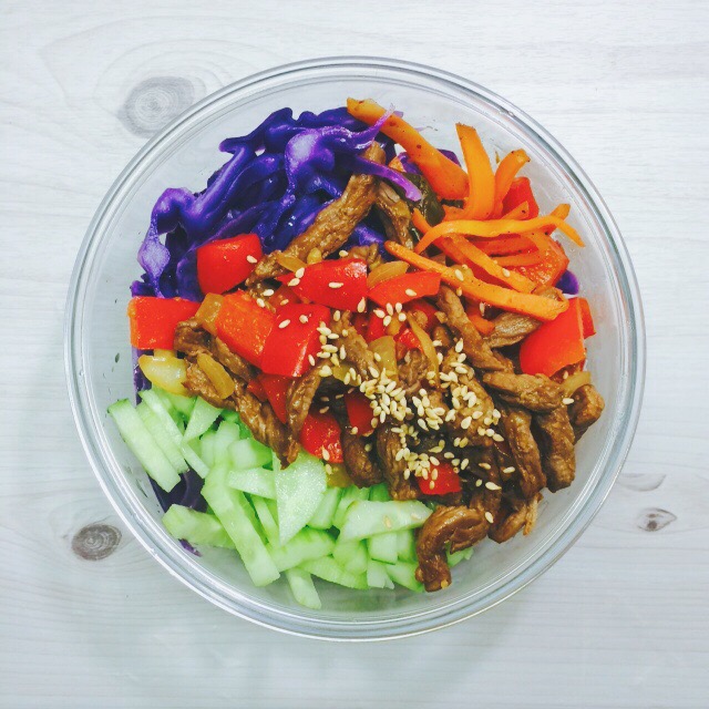 鱼伶伶做的【健康三餐】拌饭 自制酱汁