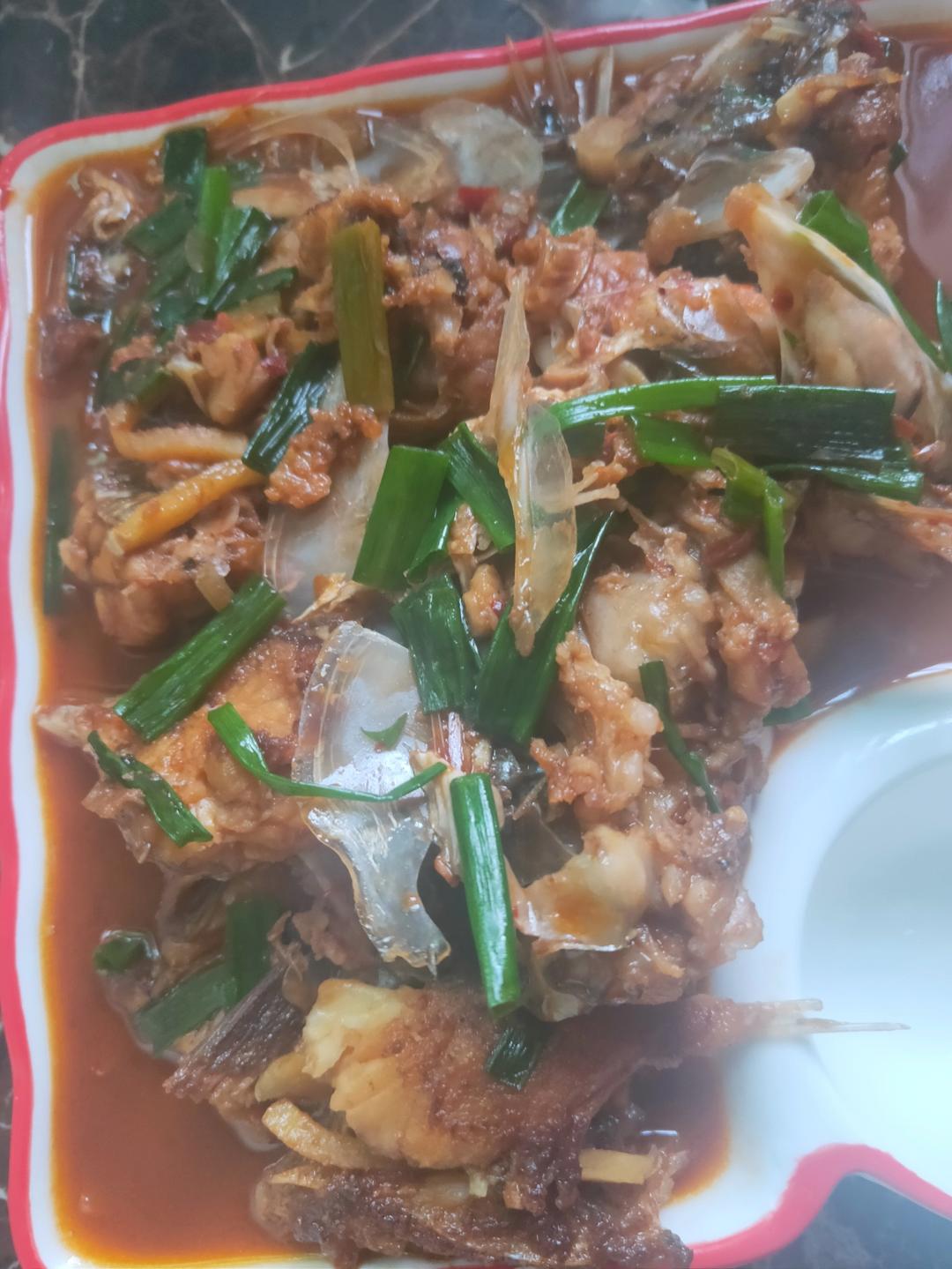 适合孩子吃的下饭菜：酱汁焖鱼