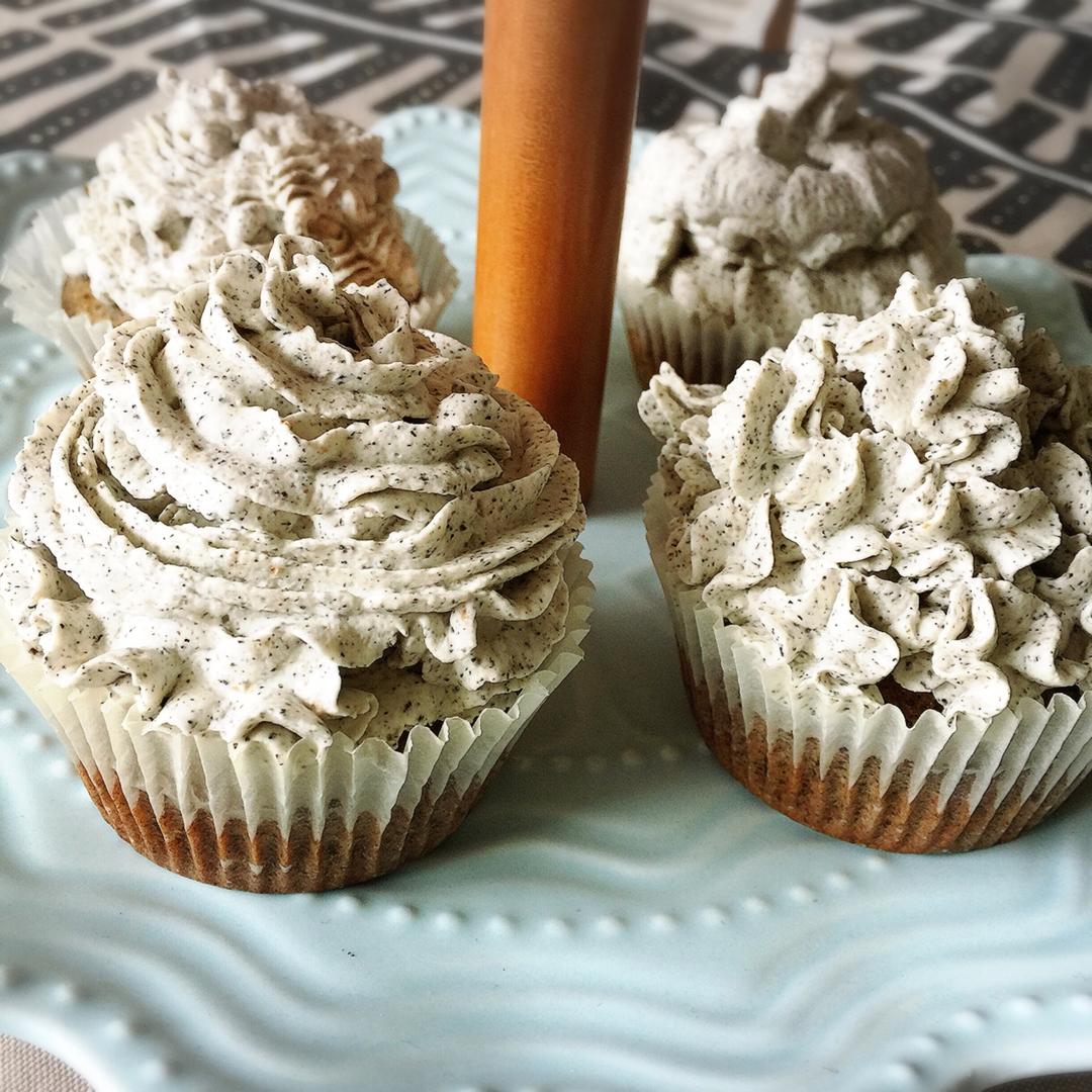 三重黑芝麻杯子蛋糕