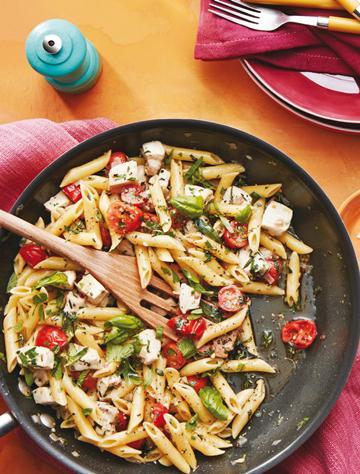 香草圣女果鱼块通心粉的做法