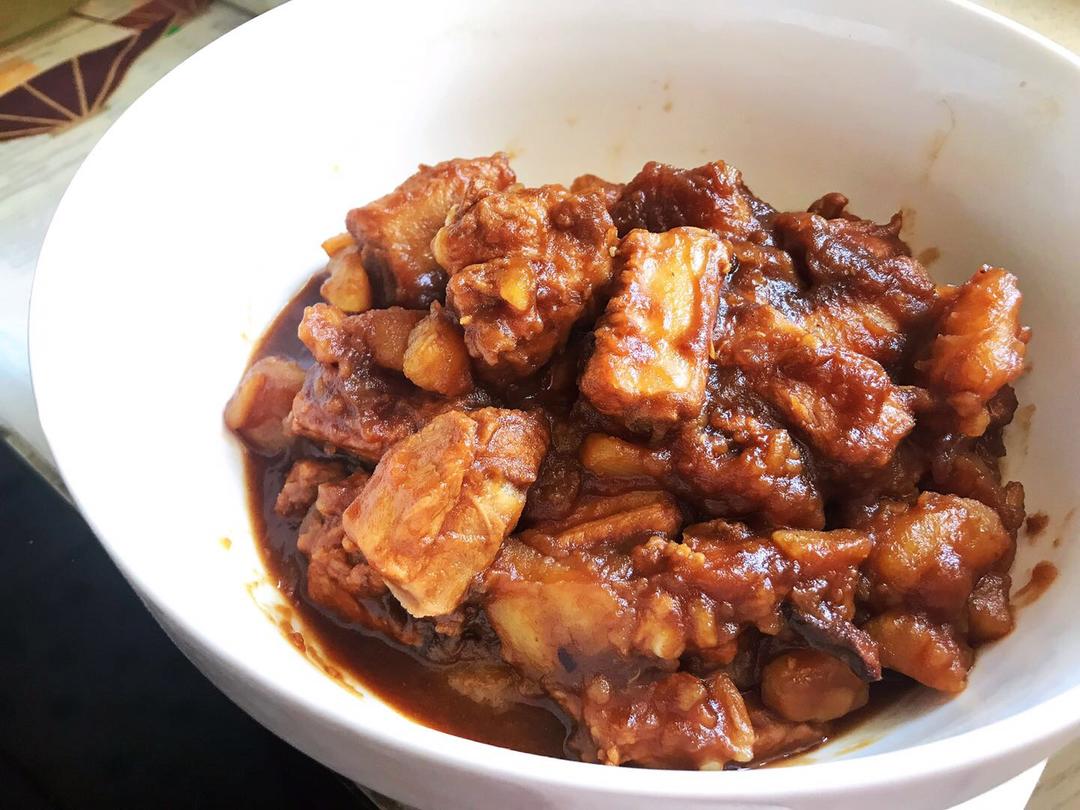 土豆烧排骨