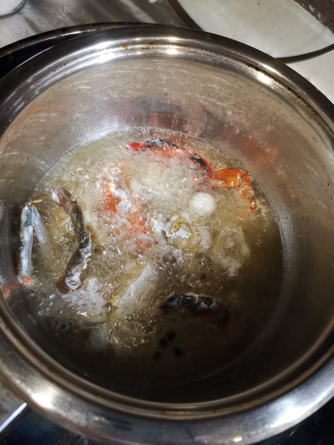 黑椒葱姜蟹的做法 步骤3