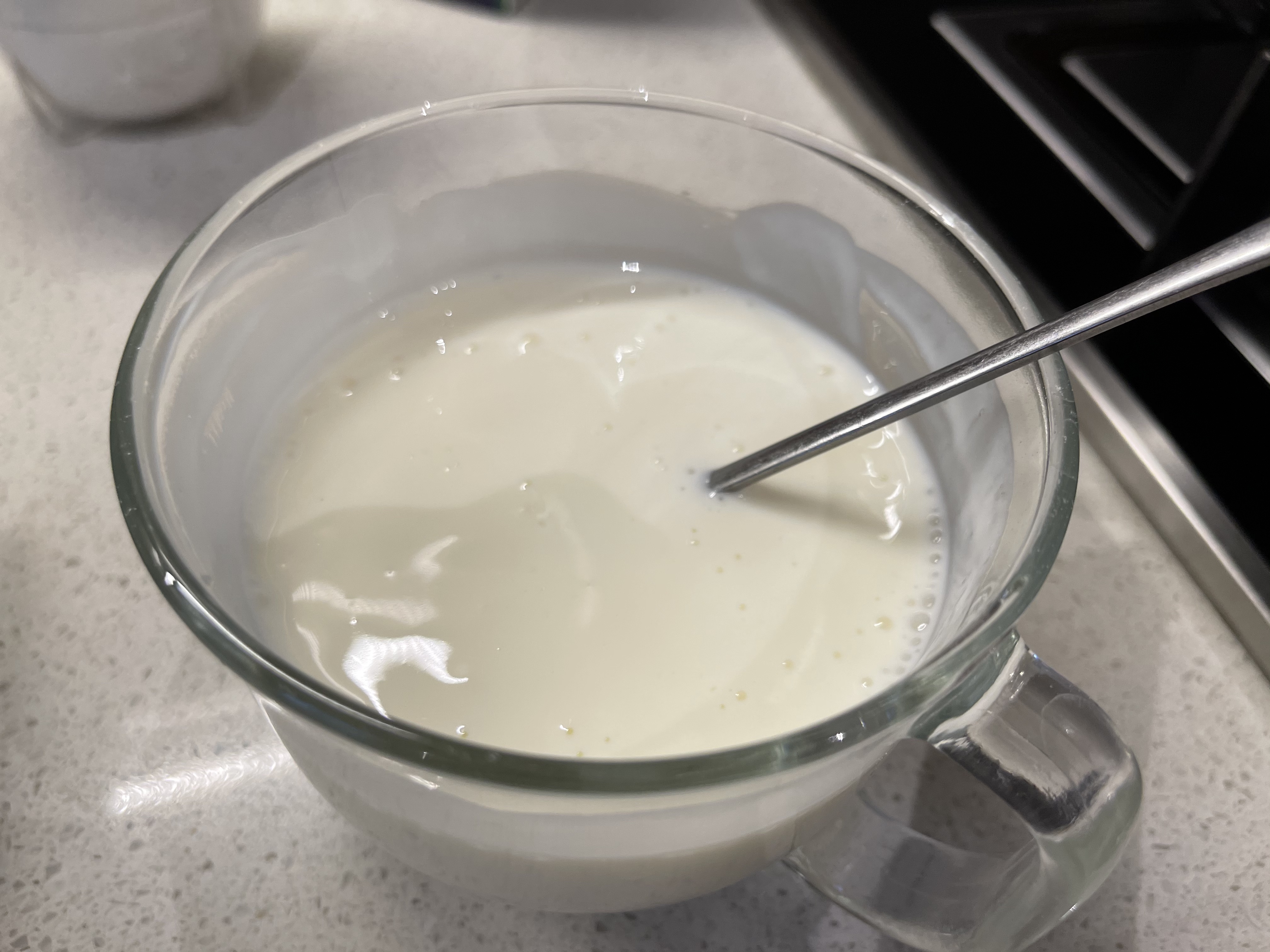 无需酸奶锅、发酵箱，免消毒容器的自制酸奶的做法