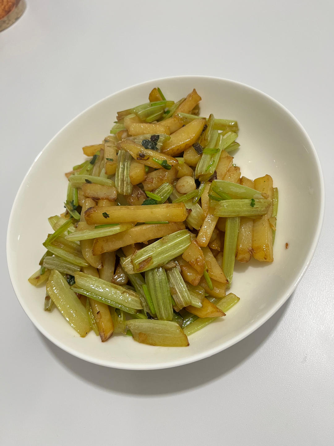 芹菜炒土豆条