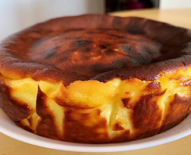 巴斯克式焦烤芝士蛋糕（芝士控最爱，简单，零失败）的做法