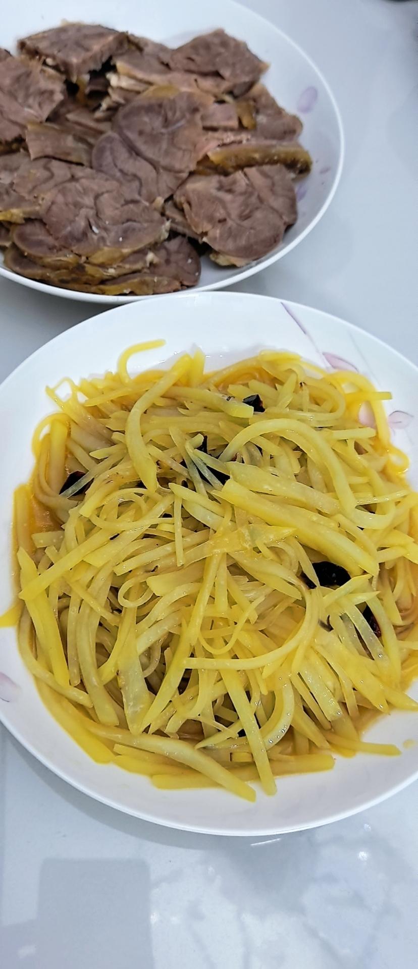 酸辣土豆丝的家常做法 超级下饭