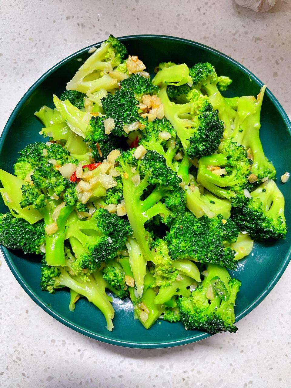 懒人必备菜蒜蓉西兰花06