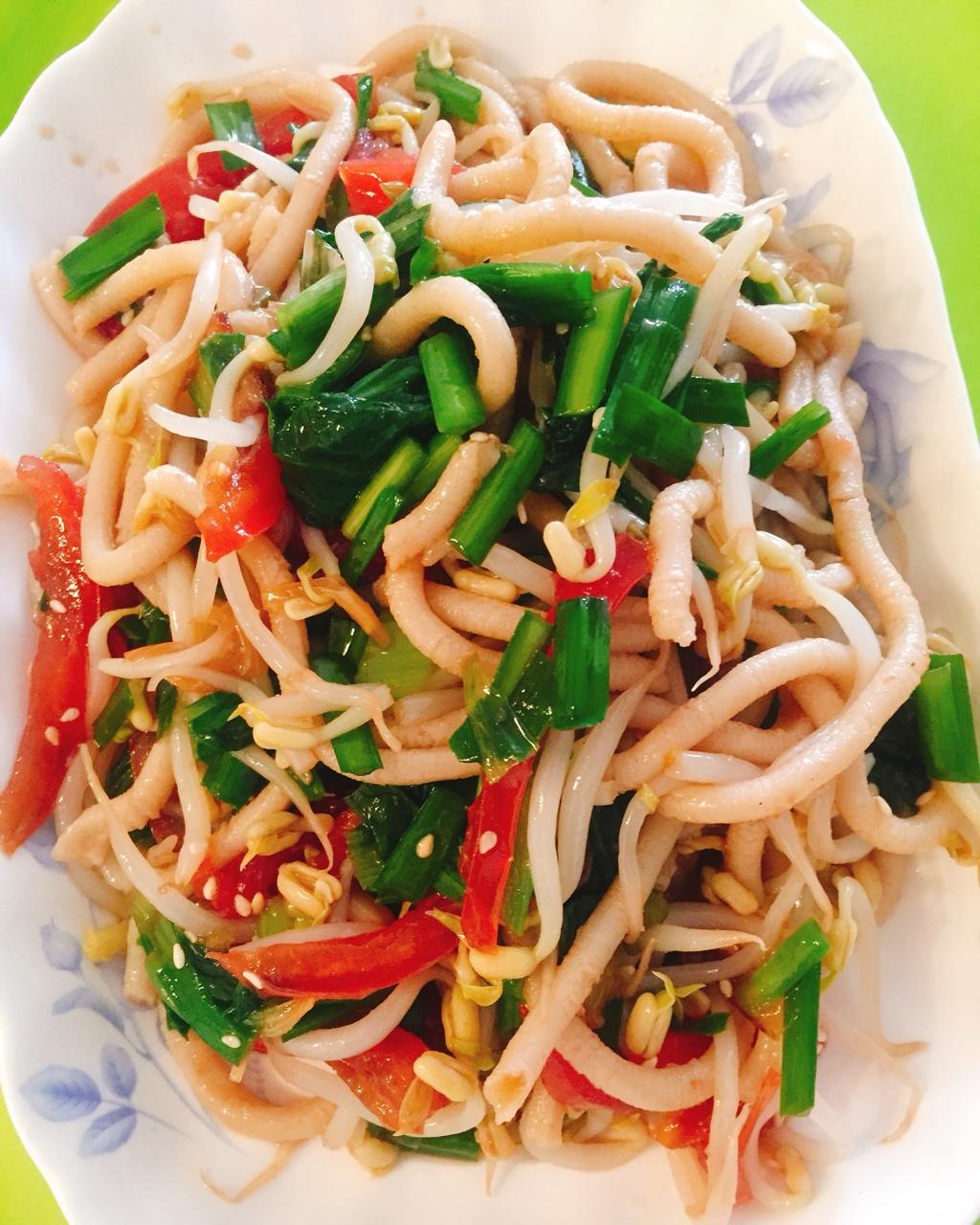 happy歪做的绿豆芽凉拌莜面