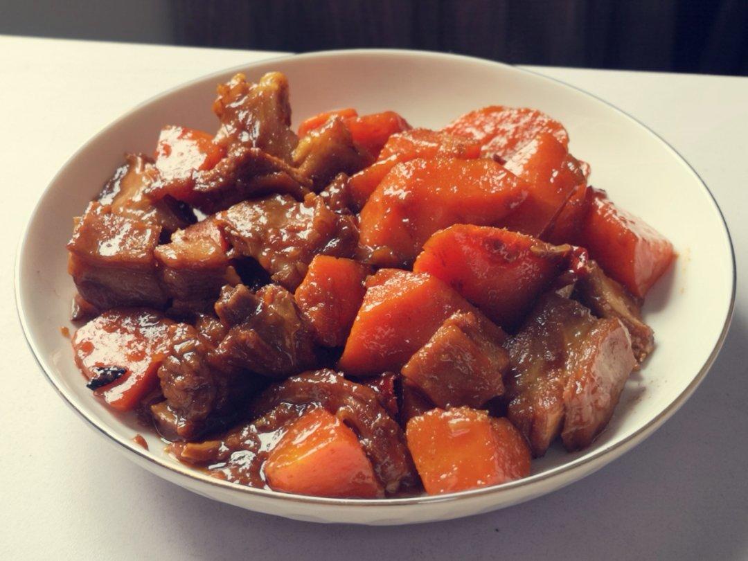 胡萝卜炖羊排