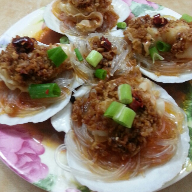 蒜蓉粉丝蒸扇贝