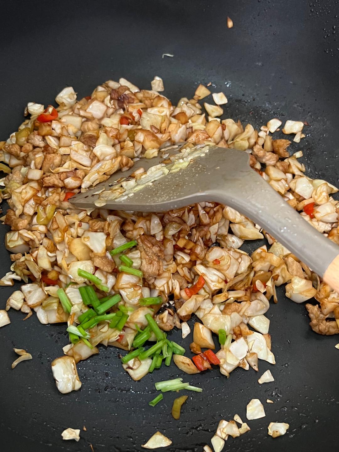 爆炒下饭湘菜（七）酸包菜肉泥 一盏灯同款的做法