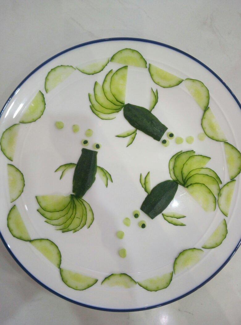 手机用户1265_8ych做的黄瓜金鱼(创意小盘饰の四)