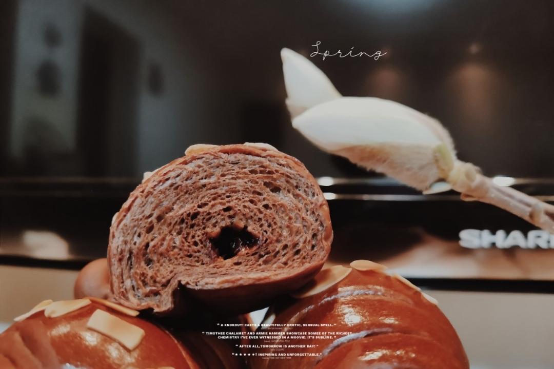 【两种巧克力面包】巧克力脆珠奶油包&巧克力牛角包