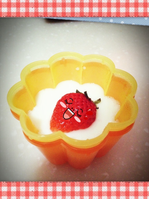 豆浆草莓布丁