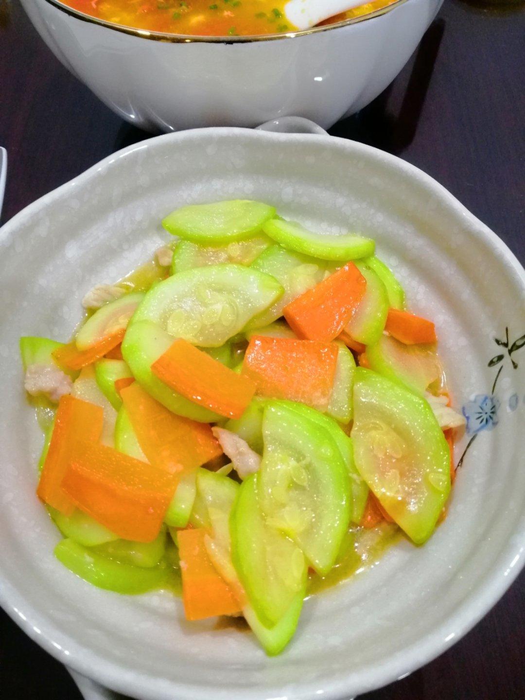 西葫芦炒肉