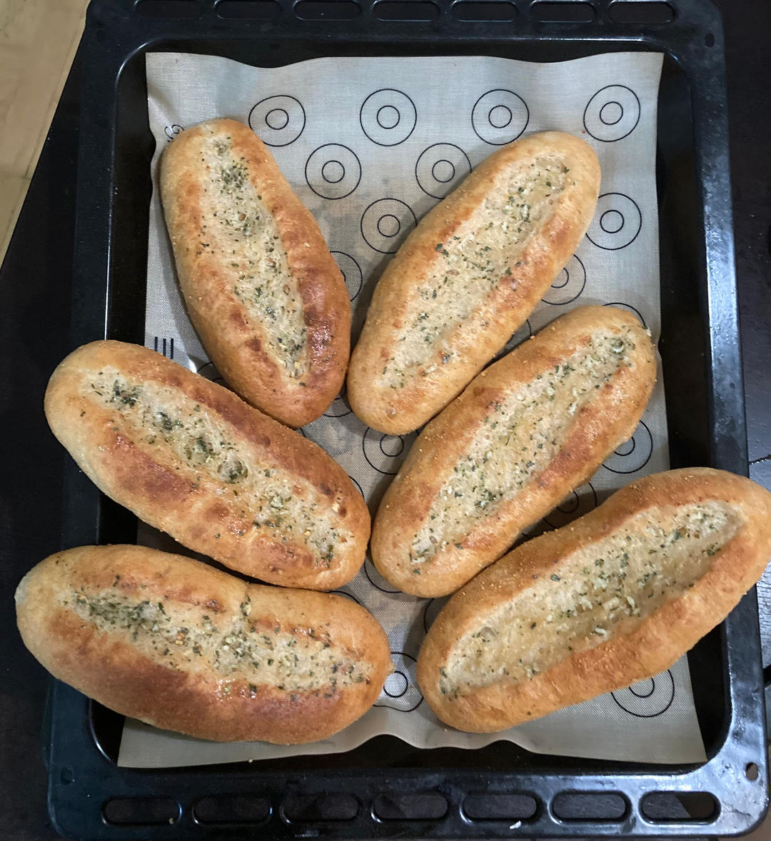 黄金芝士蒜香法式软面包｜芝香浓郁