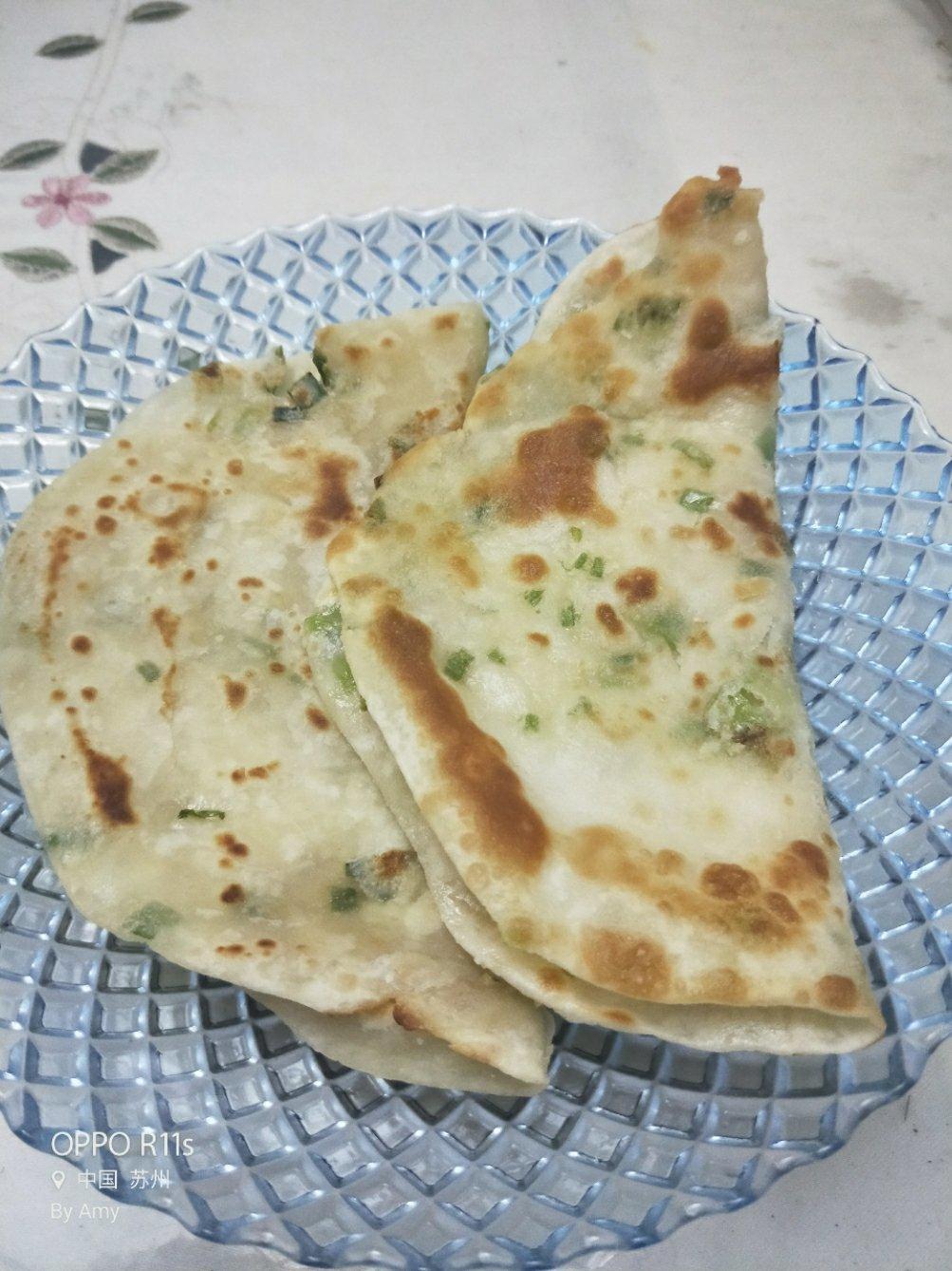 烫面葱油饼（家常简单版）