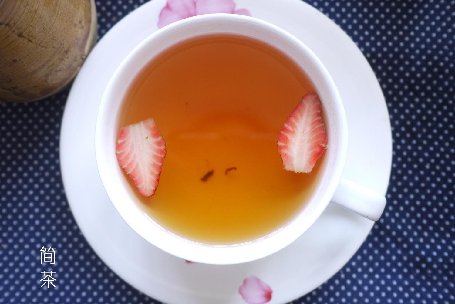 惬意草莓红茶