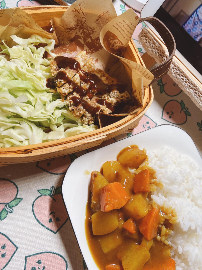 黄金酥脆的炸猪排