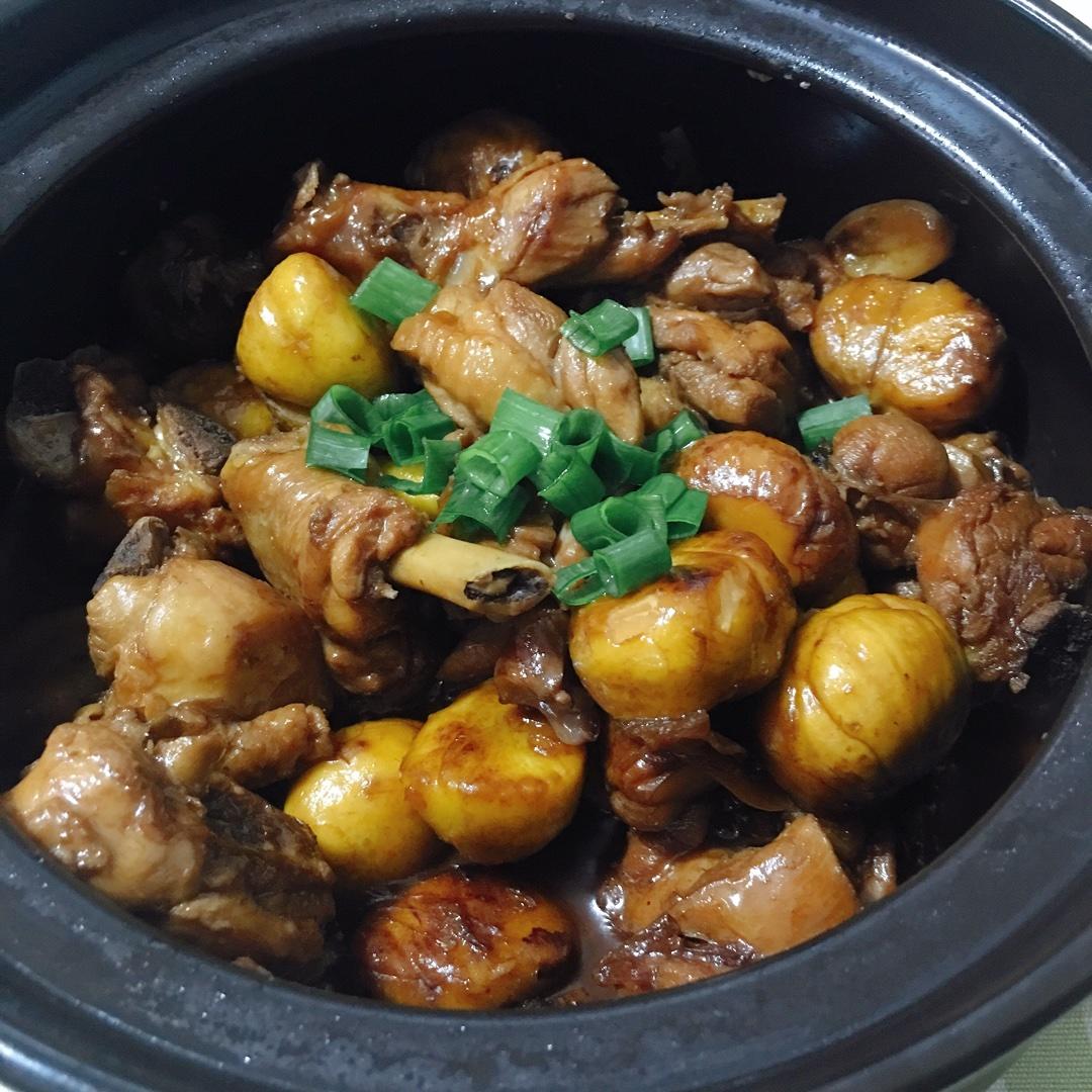 家常板栗烧鸡（鸡煲）的做法